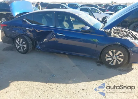 2021 Nissan Altima S Fwd z USA, uszkodzony, nr VIN 1N4BL4BV7MN420255